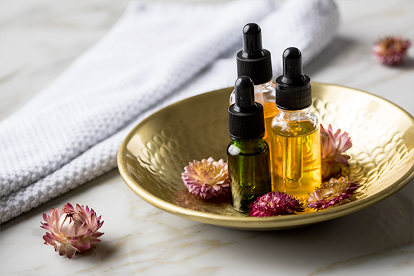 Atelier cosmétique "trio d'huile de soin" en mai à la Maison des Huiles d'olive et Olives de France